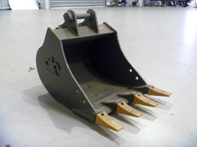 2016 WORKMATE BUCKET