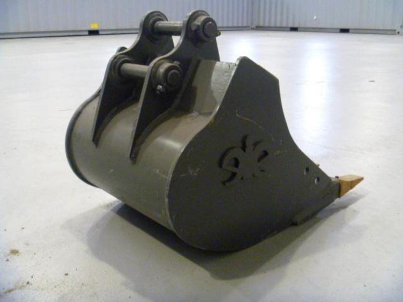 2016 WORKMATE BUCKET