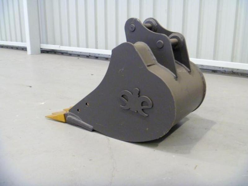 2017 WORKMATE BUCKET