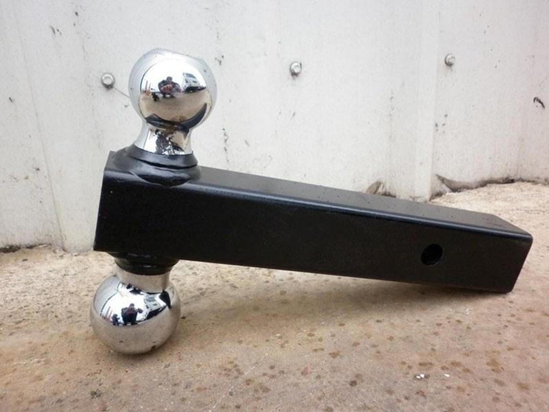 2016 WORKMATE TWIN BALL PINTLE HOOK