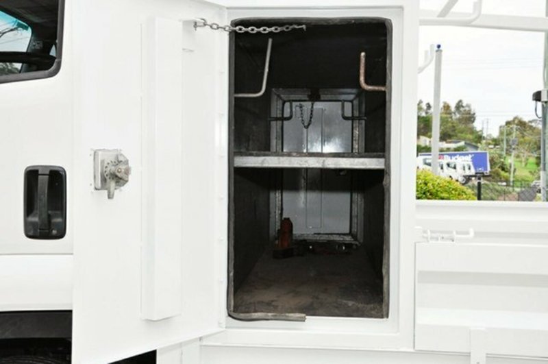 2012 ISUZU F Series