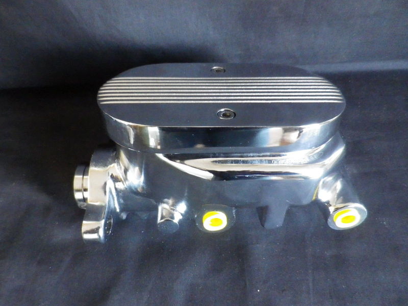 CHEV GM HOT ROD BRAKE MASTER CYLINDERS 1 18 CHROME ALUMINIUM GROOVED TOP