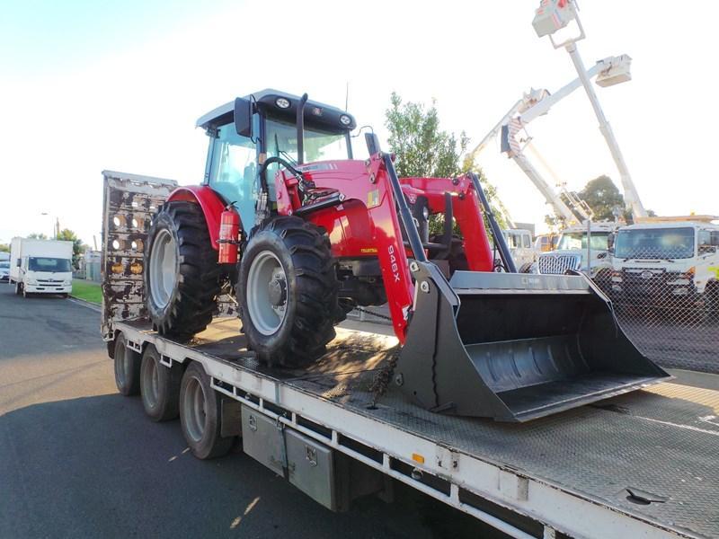 MASSEY FERGUSON 445.4C WITH FRONT END LOADER