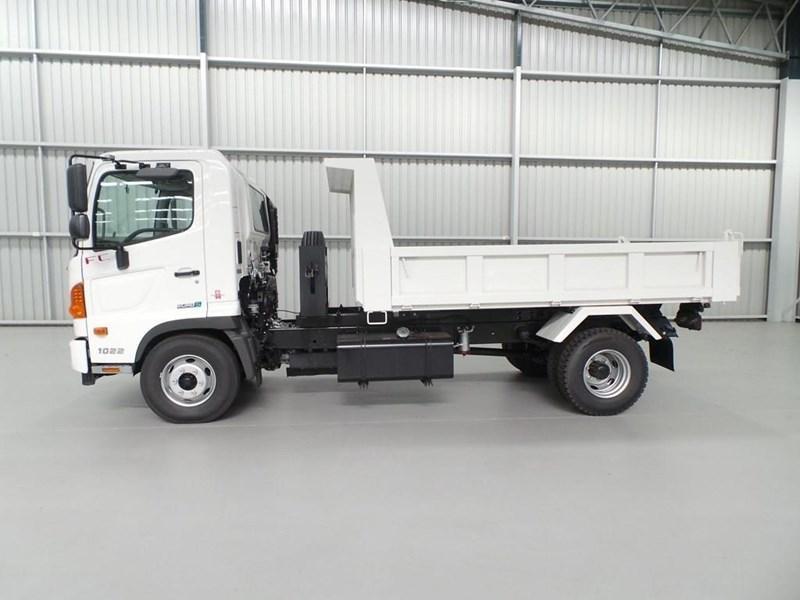 2017 HINO 500 SERIES - FC 1022
