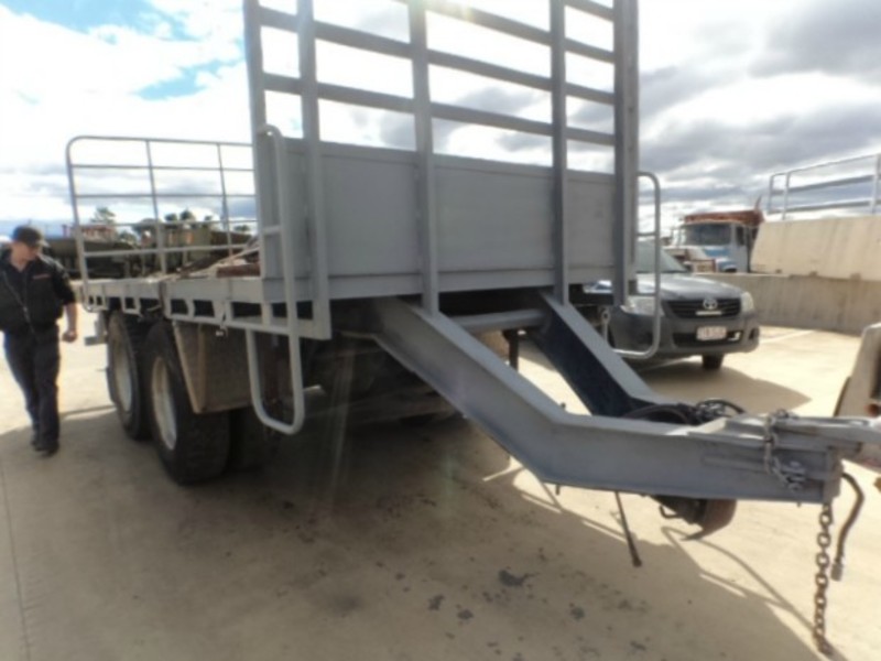1985 Nixons TagPlant(with ramps) Pig Trailer