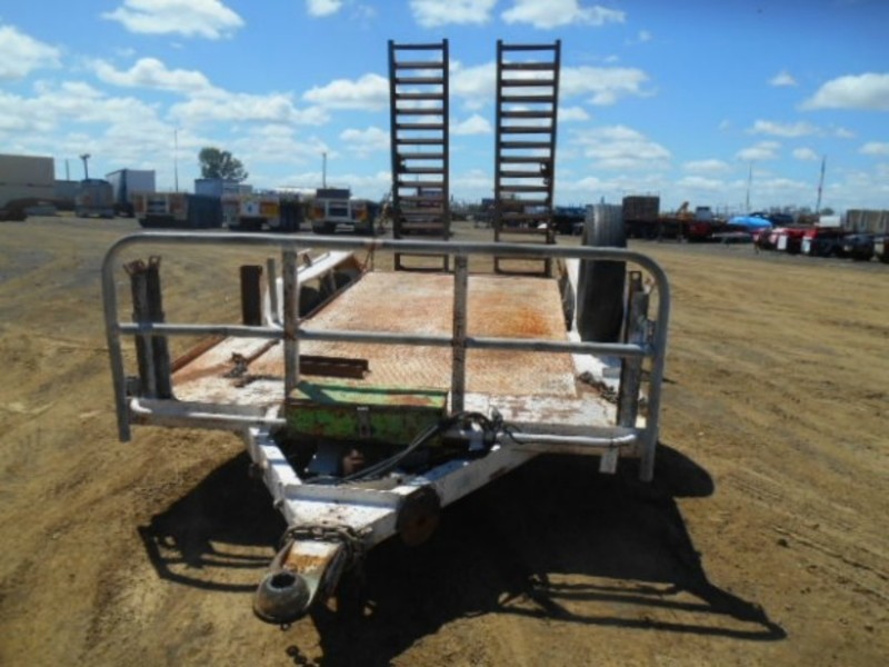 1983 Custom TagPlant(with ramps) Pig Trailer