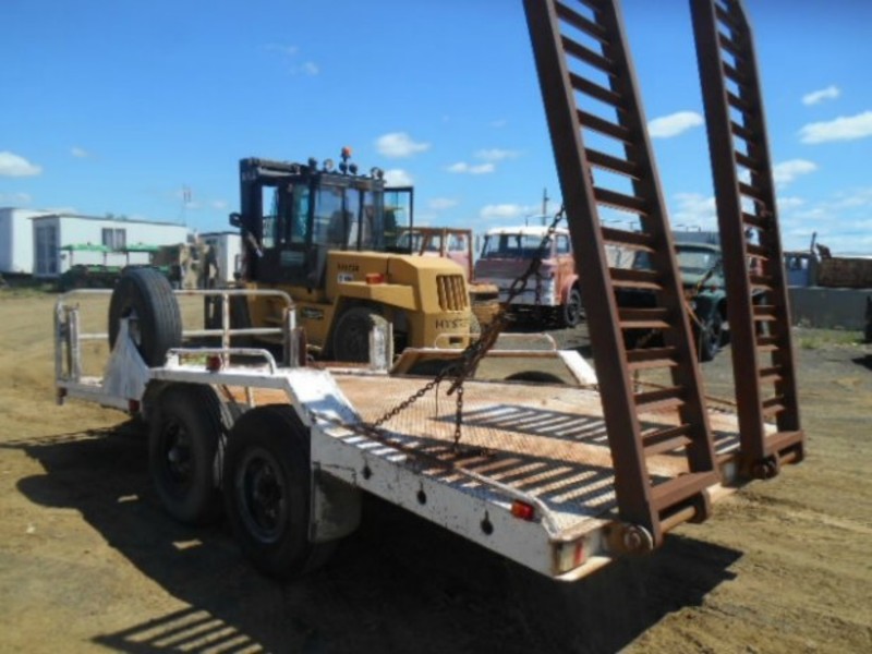 1983 Custom TagPlant(with ramps) Pig Trailer