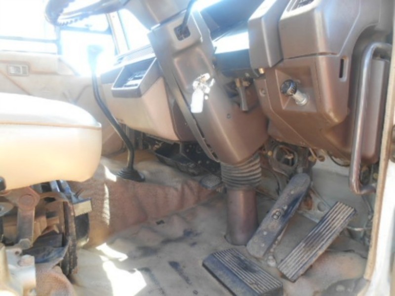 1985 MITSUBISHI FK415 Mitsubishi FK415K Tray Truck FK415 Truck