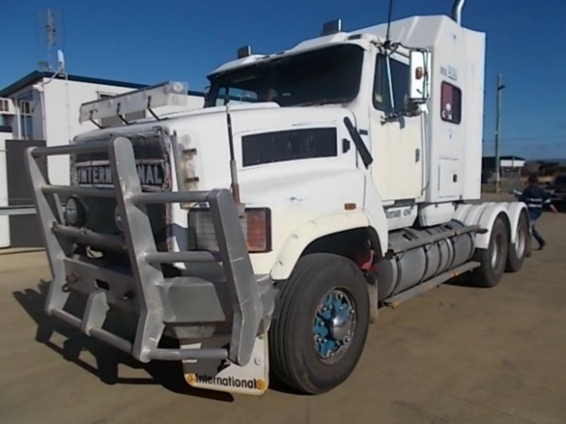 1989 INTERNATIONAL TRANSTAR 4670 TRANSTAR 4670 Truck