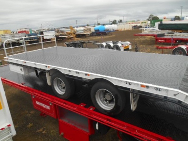 2015 Freightmaster TagPlant(with ramps) Pig Trailer