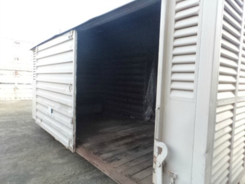 2 STEEL MALY RAILWAY WAGONS