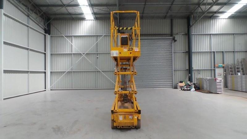 2005 HAULOTTE COMPACT 8W SCISSOR LIFT