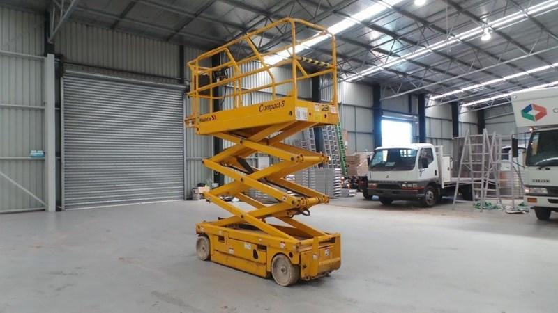 2005 HAULOTTE COMPACT 8W SCISSOR LIFT