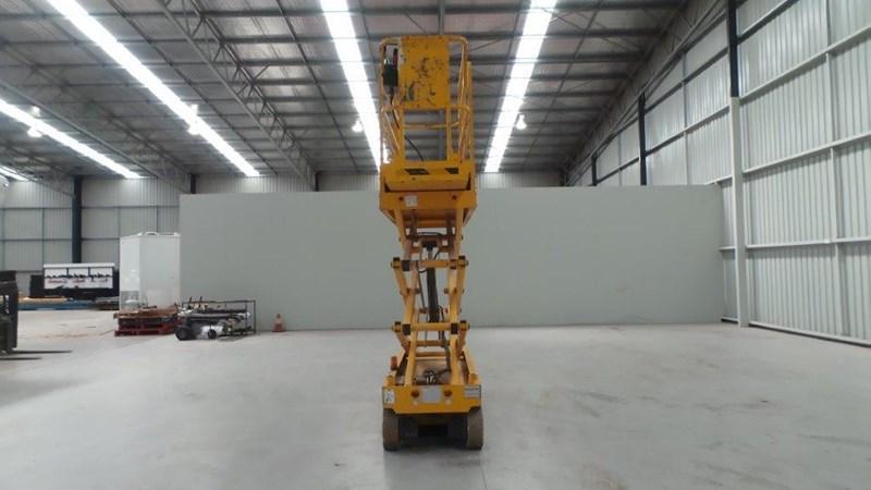 2005 HAULOTTE COMPACT 8W SCISSOR LIFT