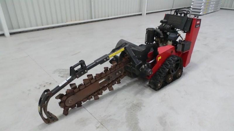 2013 TORO TRX19 TRENCHER