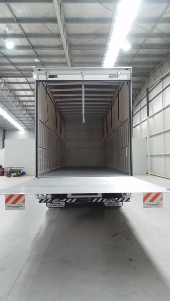 2017 FUSO Fighter 1627 Fighter 1627 Truck