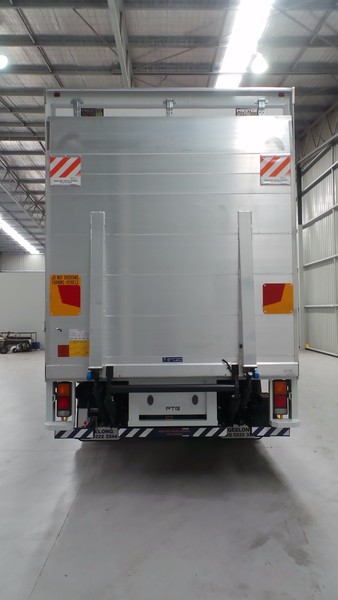 2017 FUSO Fighter 1627 Fighter 1627 Truck