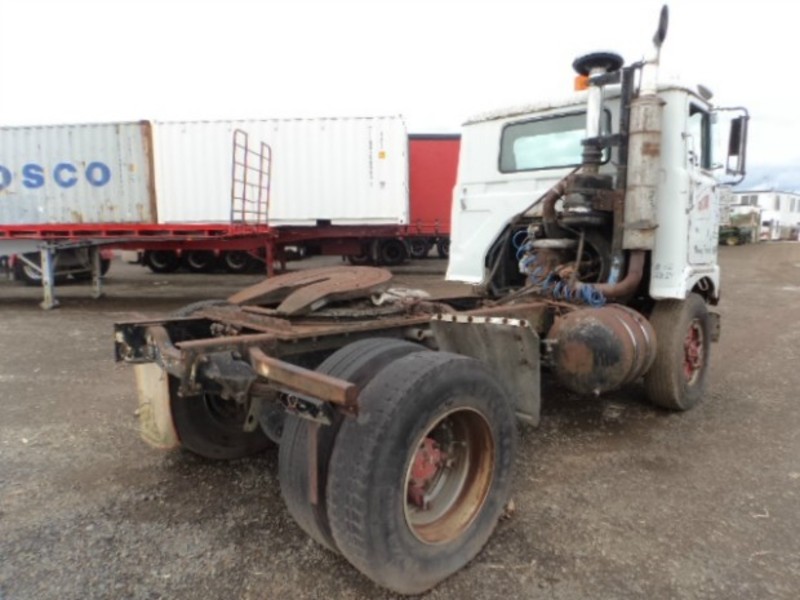 MACK F SERIES F SERIES Truck