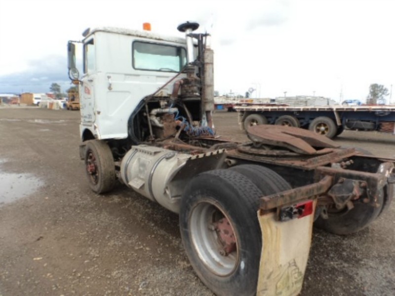 MACK F SERIES F SERIES Truck