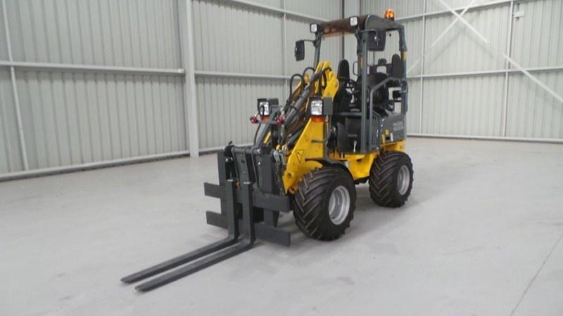 2015 WACKER NEUSON WL16 BEE KEEPER