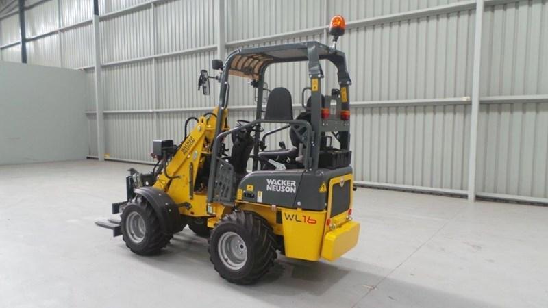 2015 WACKER NEUSON WL16 BEE KEEPER