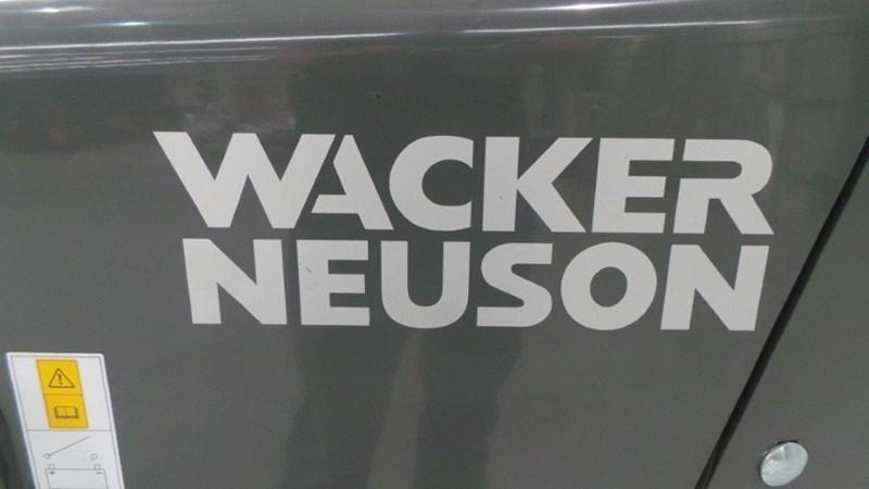 2015 WACKER NEUSON WL16 BEE KEEPER