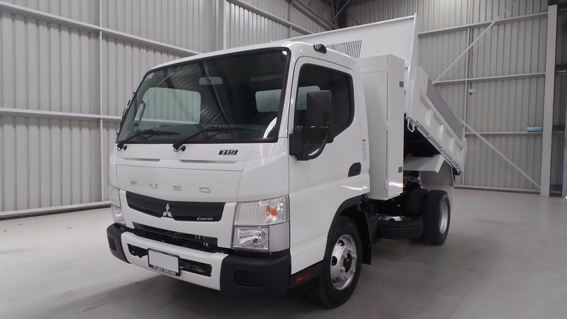 2017 FUSO Canter 715 Canter 715 Truck