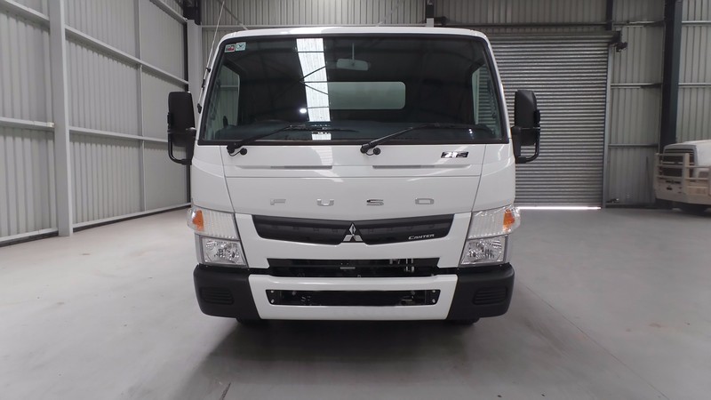 2017 FUSO Canter 715 Canter 715 Truck