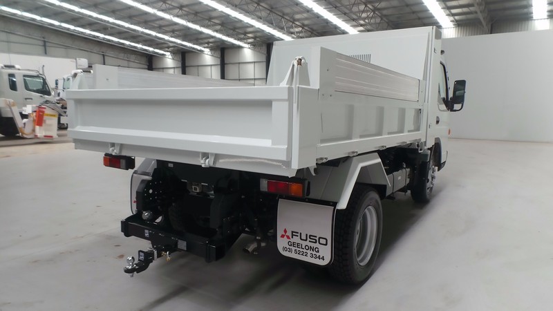 2017 FUSO Canter 715 Canter 715 Truck