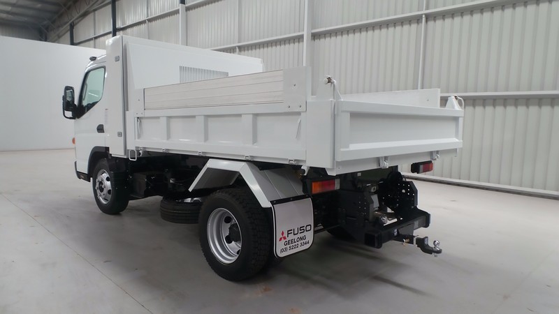 2017 FUSO Canter 715 Canter 715 Truck