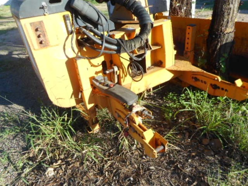 LAWN EQUIPMENT - WIDE AREA MOWER