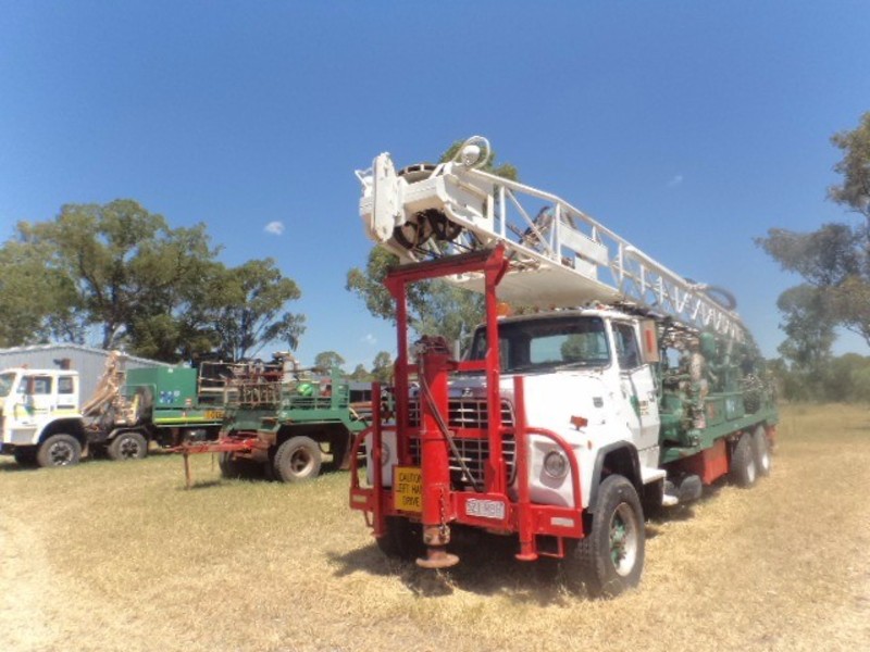 1979 FORD L9000 Ford 9000 Drill Rig and L9000 Truck