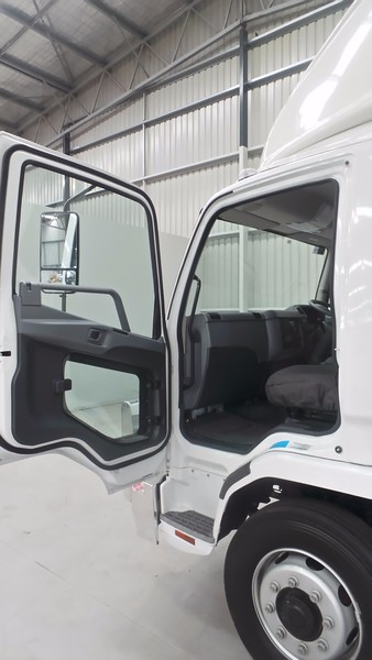 2017 FUSO Fighter 1227 Fighter 1227 Truck
