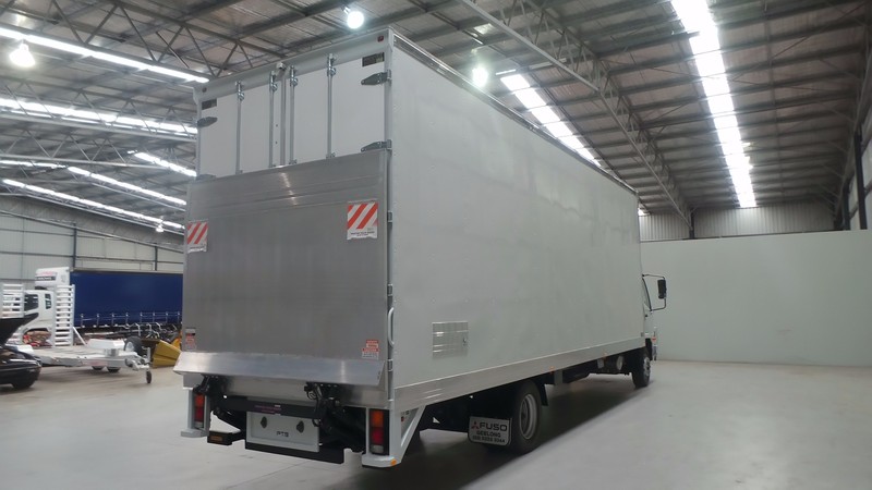 2017 FUSO Fighter 1227 Fighter 1227 Truck