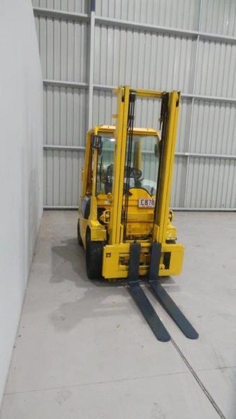 2005 TOYOTA 42-TFG20