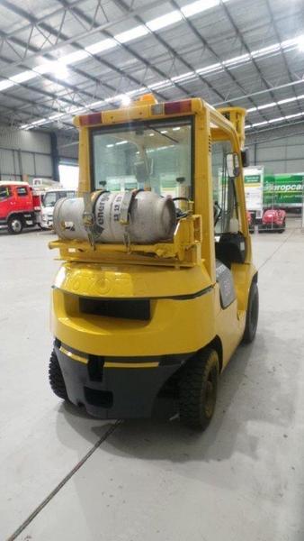2005 TOYOTA 42-TFG20