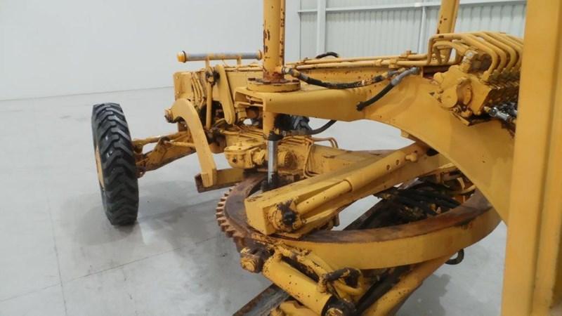 FIAT ALLIS 65 B MOTOR GRADER