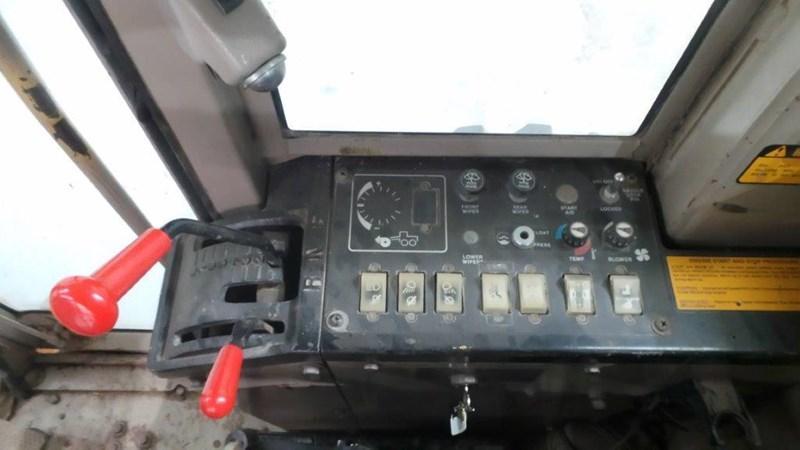 1991 JOHN DEERE 570B MOTOR GRADER