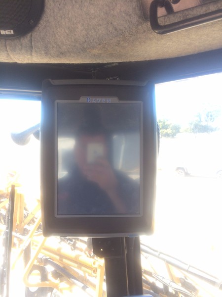 2012 RoGator RG1300 RG1300 Sprayer