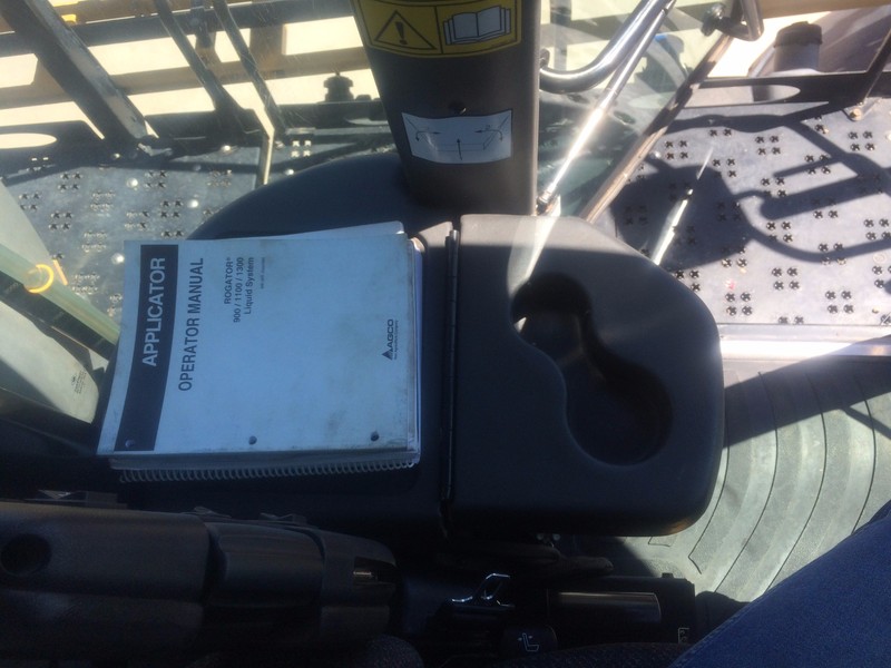 2012 RoGator RG1300 RG1300 Sprayer
