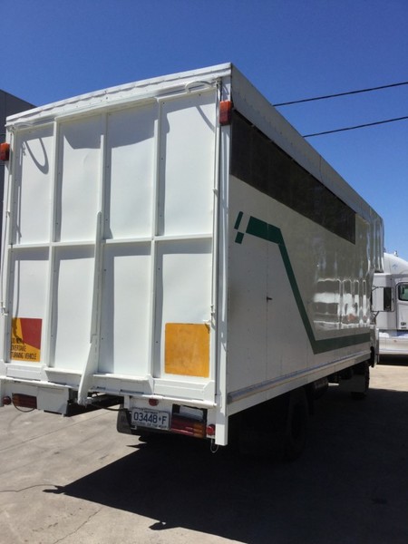 1982 ISUZU SBR 5 HORSE TRUCK SBR Truck