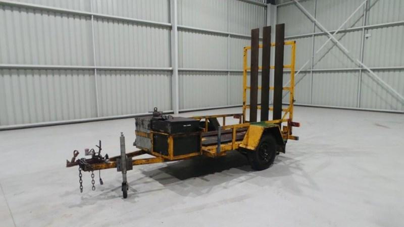 1993 WACKER RD880