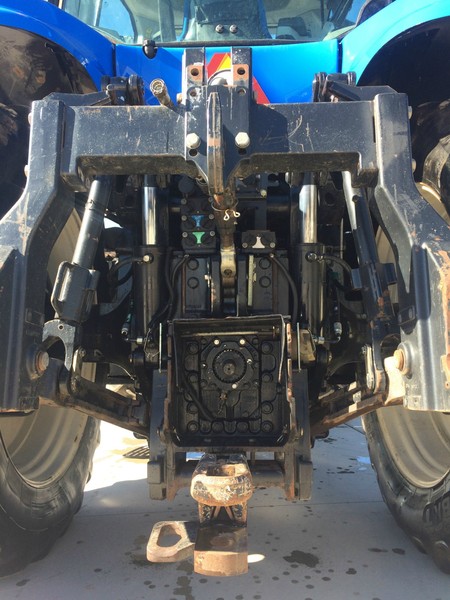 NEW HOLLAND T8050 Tractor