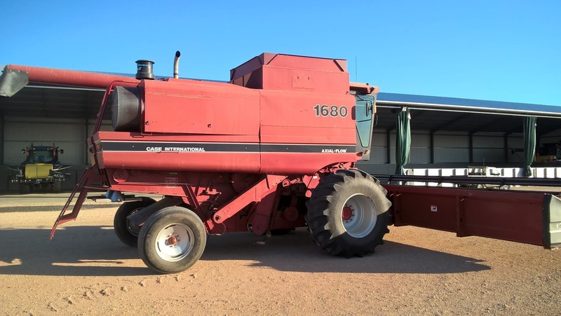 Case IH 1680 Harvester-Header