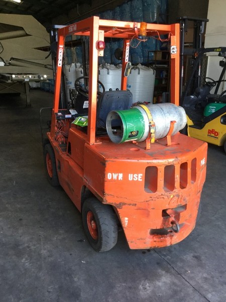 1990 YALE GP050RD Forklift