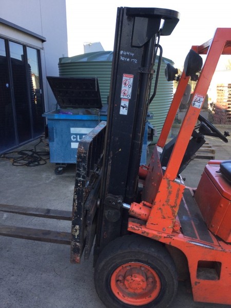 1990 YALE GP050RD Forklift
