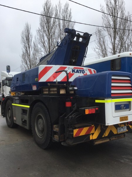 1995 KATO KR-22H Crane