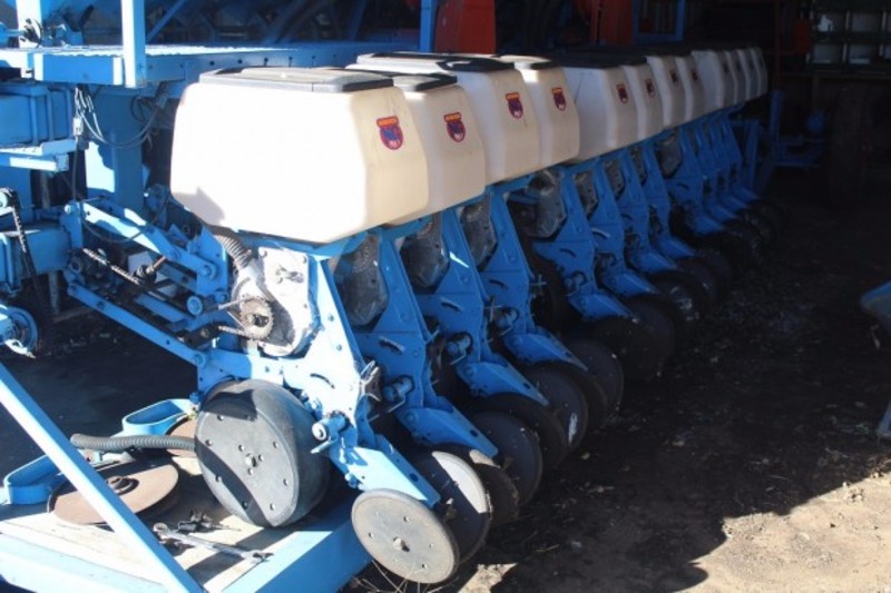 Monosem 12 Row NG plus 3 12 Row SeedingPlanting Equip