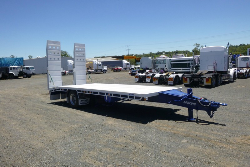 2014 MOORE Tag Plant (with ramps) Trailer