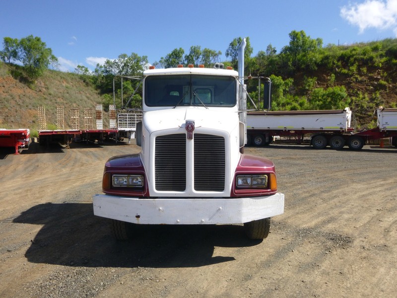1989 KENWORTH T400 T400 Truck